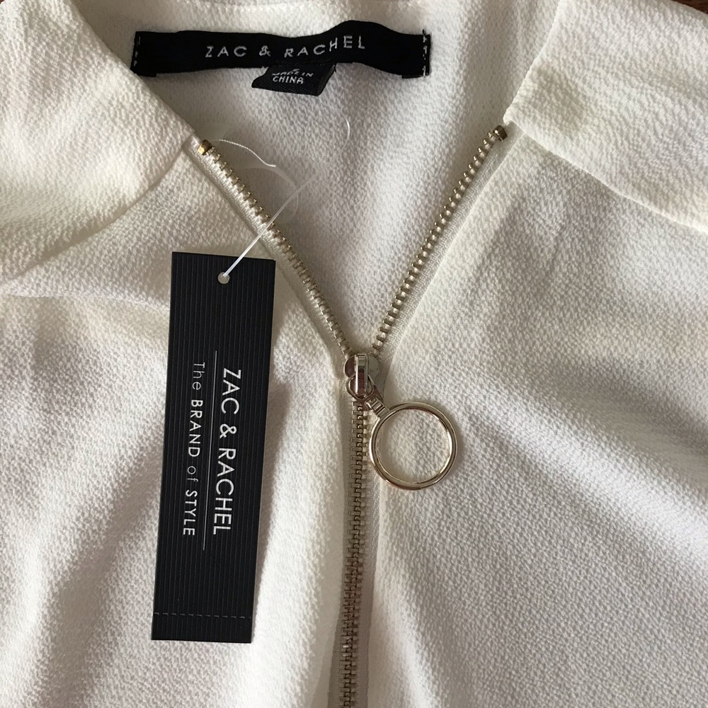 Women’s White Top
